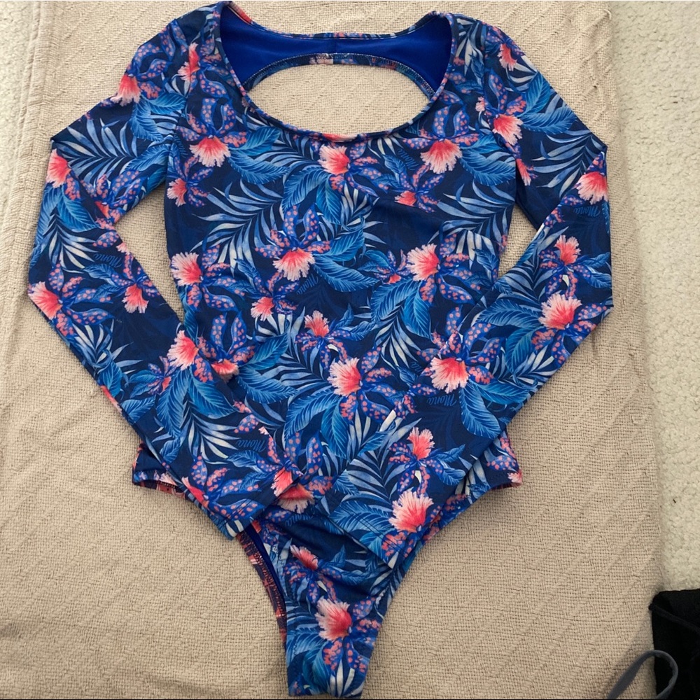 Mona Long sleeve bathing suit